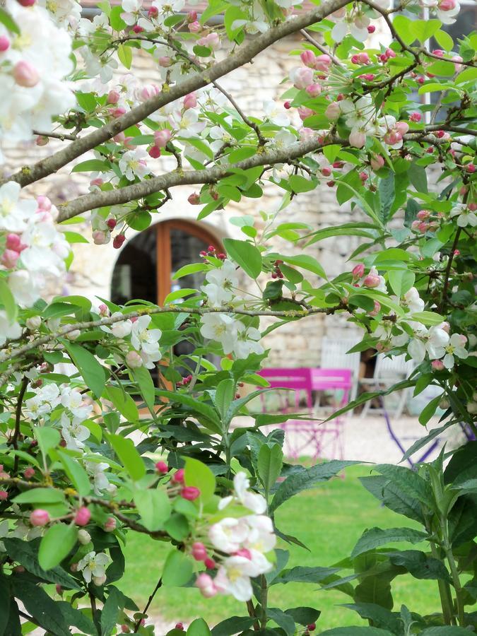 Et Jardin De Pierres Bed & Breakfast 3*