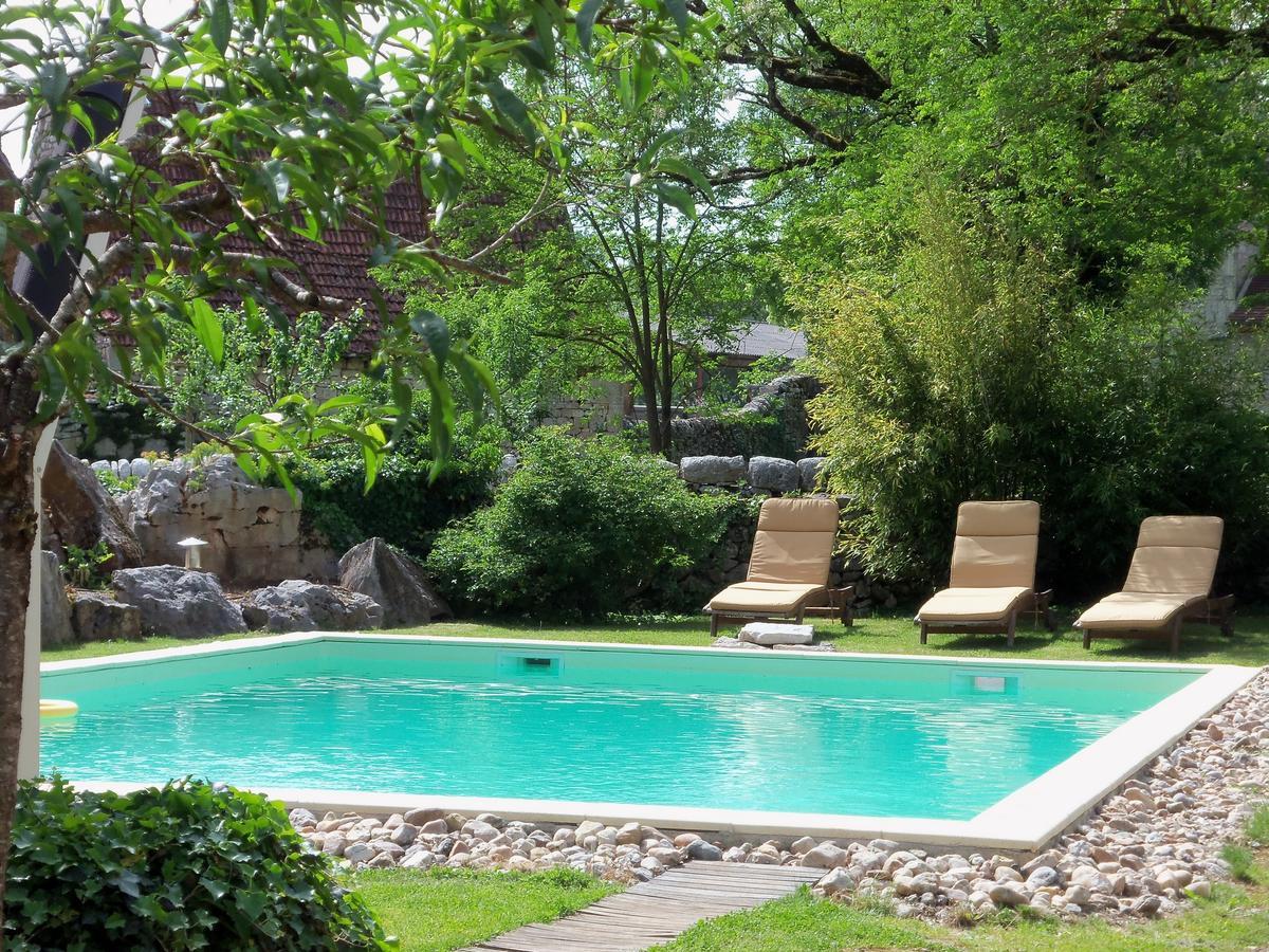 Bed & Breakfast Et Jardin De Pierres Espedaillac